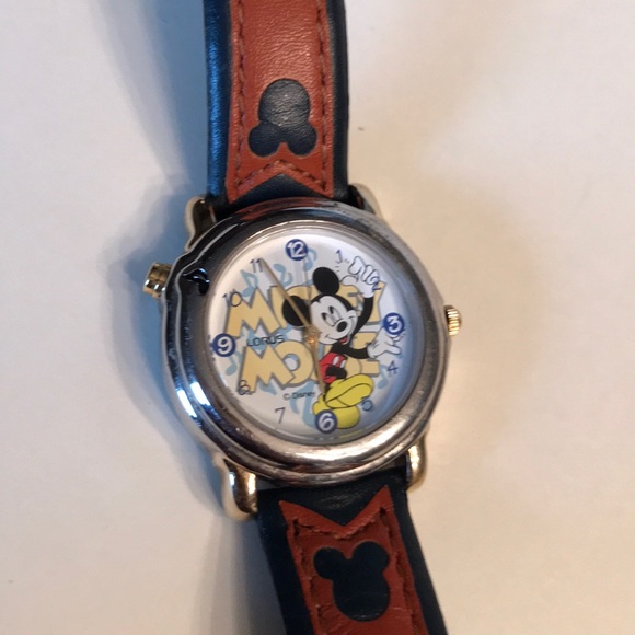 Lorus Mickey Mouse Club Watch - Picture 3 of 5